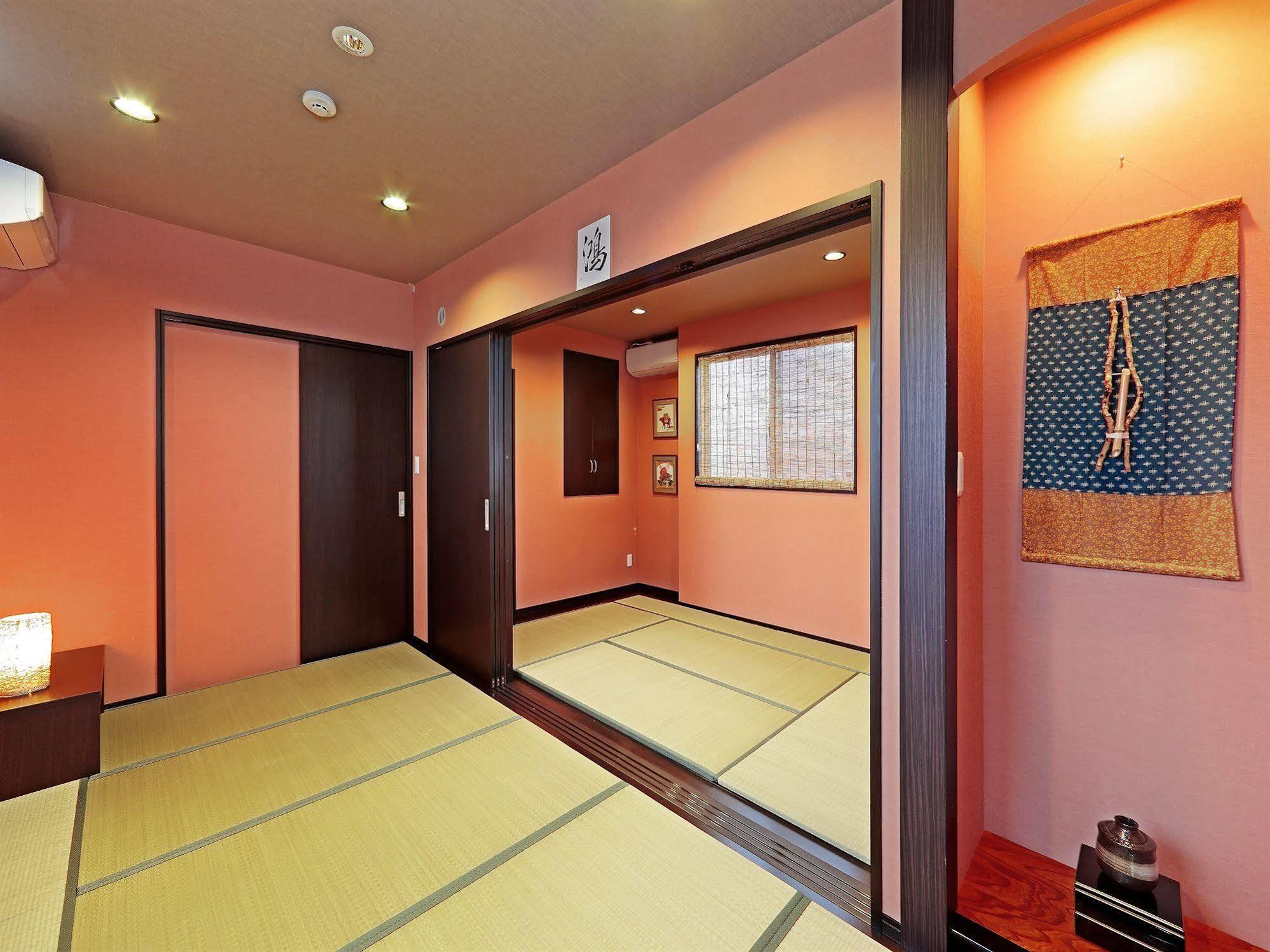 Guest House Ochakare Kanazawa Esterno foto
